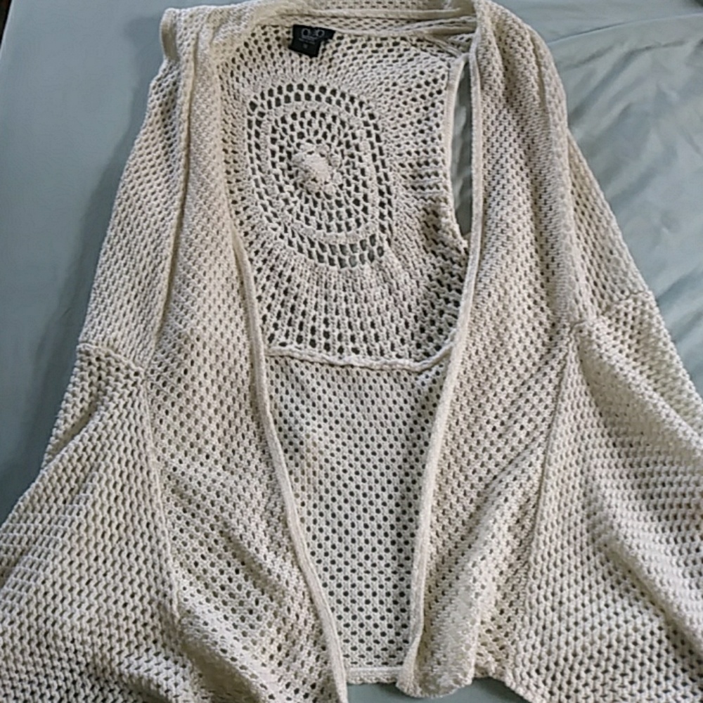 White cover